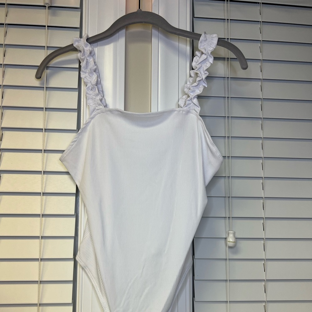 White ribbed body suit